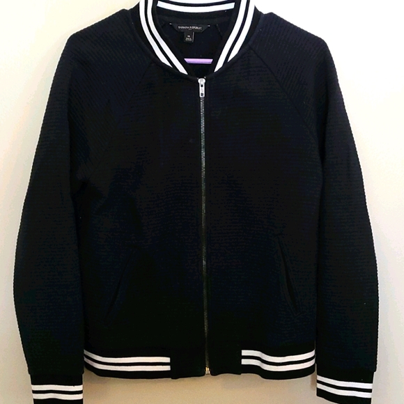 Banana Republic Sweaters - GUC Banana Republic sweater jacket